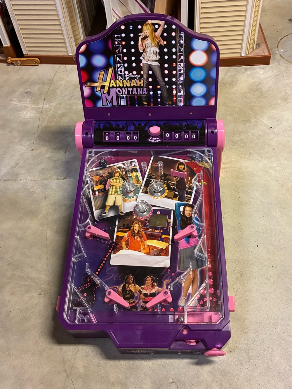 Hannah Montana Pinball Machine